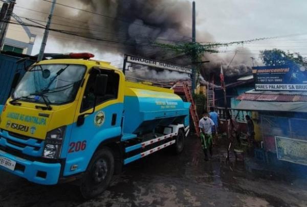 Muntinlupa居民区火灾造成10人死亡