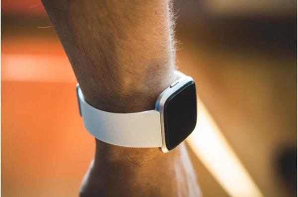 fitbit在捕捉昼夜节律方面表现良好，但在捕捉睡眠时间方面表现不佳
