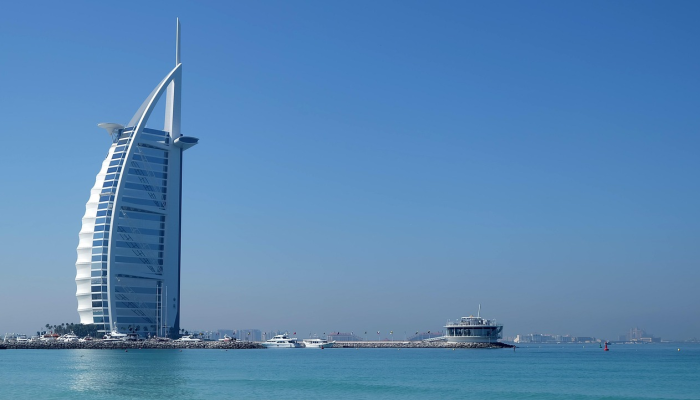 Al Sada说，海合会顾问委员会的观点解决了该地区面临的挑战