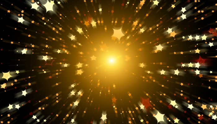 不对称之谜：哈勃探索了一个充满活力的室女座星系团星系