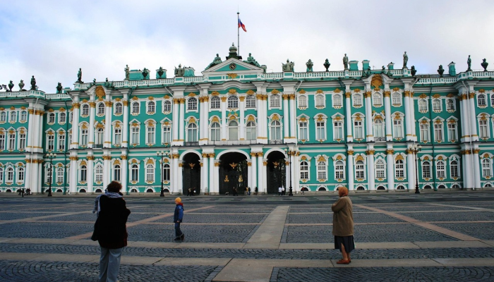 美联航将向拒绝参加匿名戒酒会的佛教徒飞行员支付600万兰特