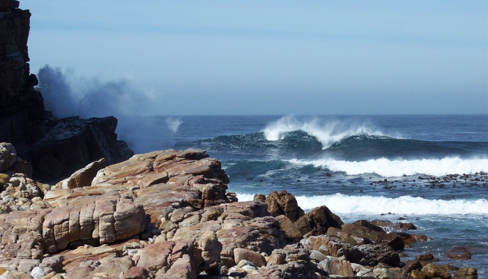 一场大西洋风暴登陆，另外四场风暴在海洋上肆虐在北卡有什么期待？