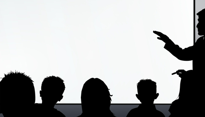 OpenAI正在进行“激烈讨论”，以平息潜在的员工叛变