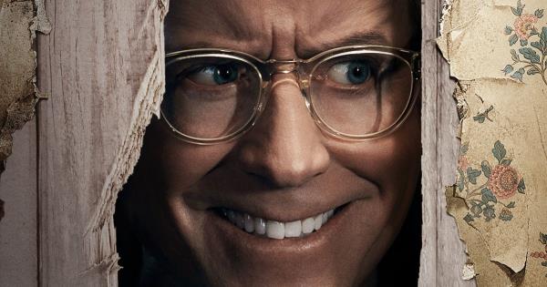 Greg Kinnear in Shining Vale parodying The Shining