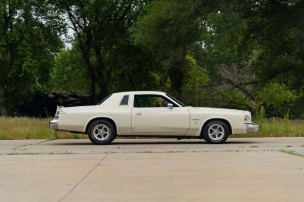 Dodge Magnum 12