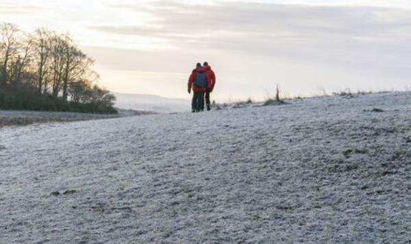 Temperatures have plunged below freezing in recent nights and Met éireann has warned of the risk of snow and sleet in the coming days. File picture Temperatures have plunged below freezing in recent nights and Met éireann has warned of the risk of snow and sleet in the coming days. File picture