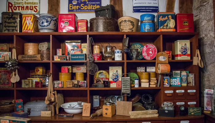 成千上万的亚马逊购物者蜂拥而至，这款24件套的食品存储套装降价49%(每件1.5美元)