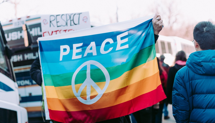 数千人在马德里抗议加泰罗尼亚大赦法案 数千人在马德里抗议加泰罗尼亚大赦法案