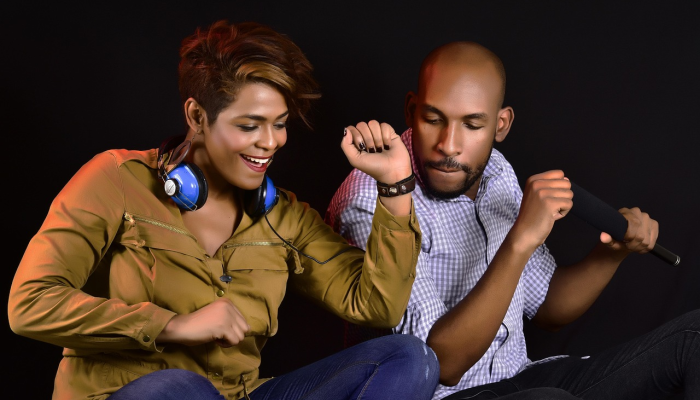 梦幻女郎3?孟买男子变声骗婚被捕 梦幻女郎3?孟买男子变声骗婚被捕