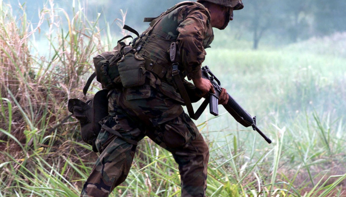 美国在阿富汗的退伍军人回国后是如何面对无家可归和毒瘾的 美国在阿富汗的退伍军人回国后是如何面对无家可归和毒瘾的