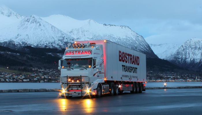 特斯拉在等待赛博卡车回报的漫长过程中倒下，价格高昂