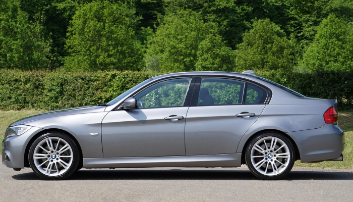 宝马X1价格;宝马，2023年Mini销量，宝马电动汽车销量