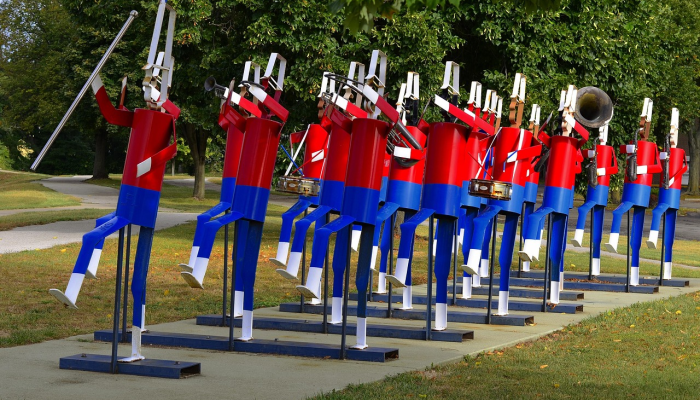 巡回演出的乐队与2摇滚最伟大的吉他手来到阿拉巴马州 巡回演出的乐队与2摇滚最伟大的吉他手来到阿拉巴马州