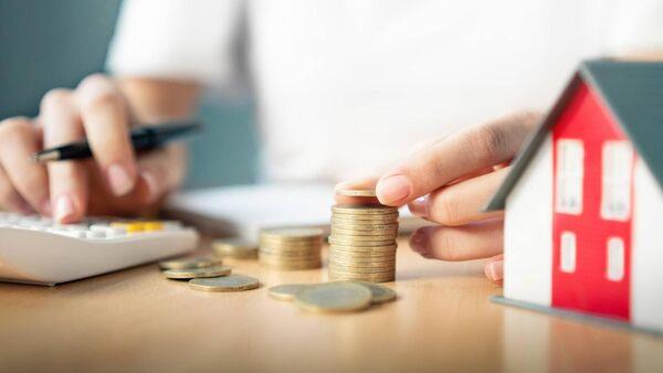 Household savings growing at slowest rate in five years