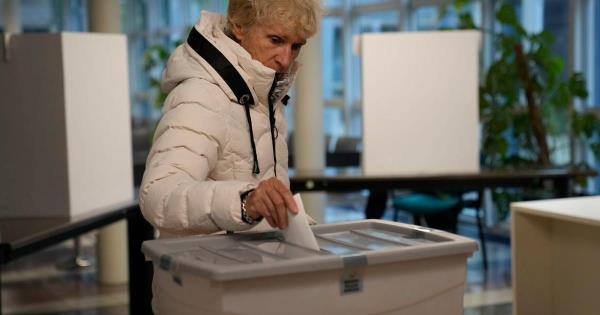 斯洛文尼亚选举总统，可能选出首位女性