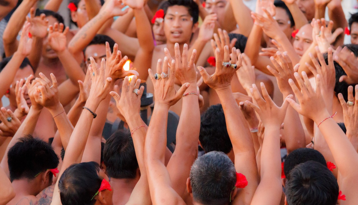 数百人在传统的埃塞俄比亚集体婚礼上结婚