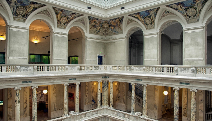 塞内西和摩尔带领伯恩茅斯队越过宫殿队