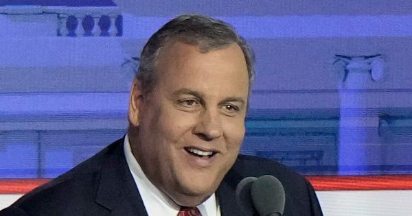 “拜托，老兄”：克里斯·克里斯蒂不敢相信自己的辩论问题