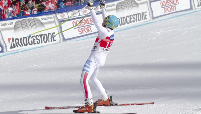 日本选手小林获得第三个四山跳台滑雪冠军