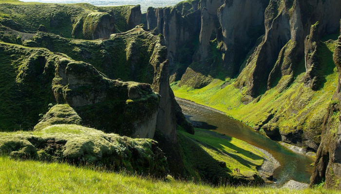 深空发现:美国宇航局的OSIRIS-REx接近巨大的小行星样本揭示 深空发现:美国宇航局的OSIRIS-REx接近巨大的小行星样本揭示