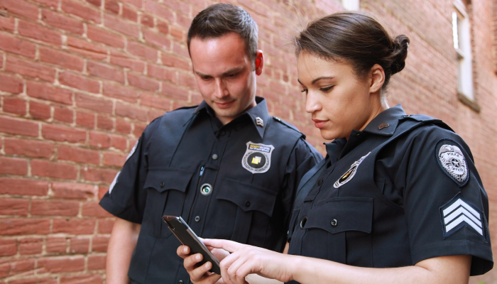 如果司机向警方报告事故,他们将不会面临新法律的严格规定 如果司机向警方报告事故,他们将不会面临新法律的严格规定