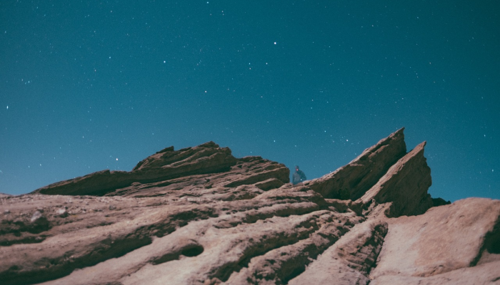 发现天王星的光芒：冰冷的系外行星上存在生命的新线索